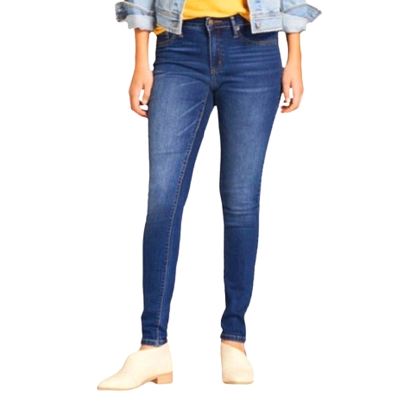 Universal Thread Denim - Distressed Universal Thread Mid Rise Jegging